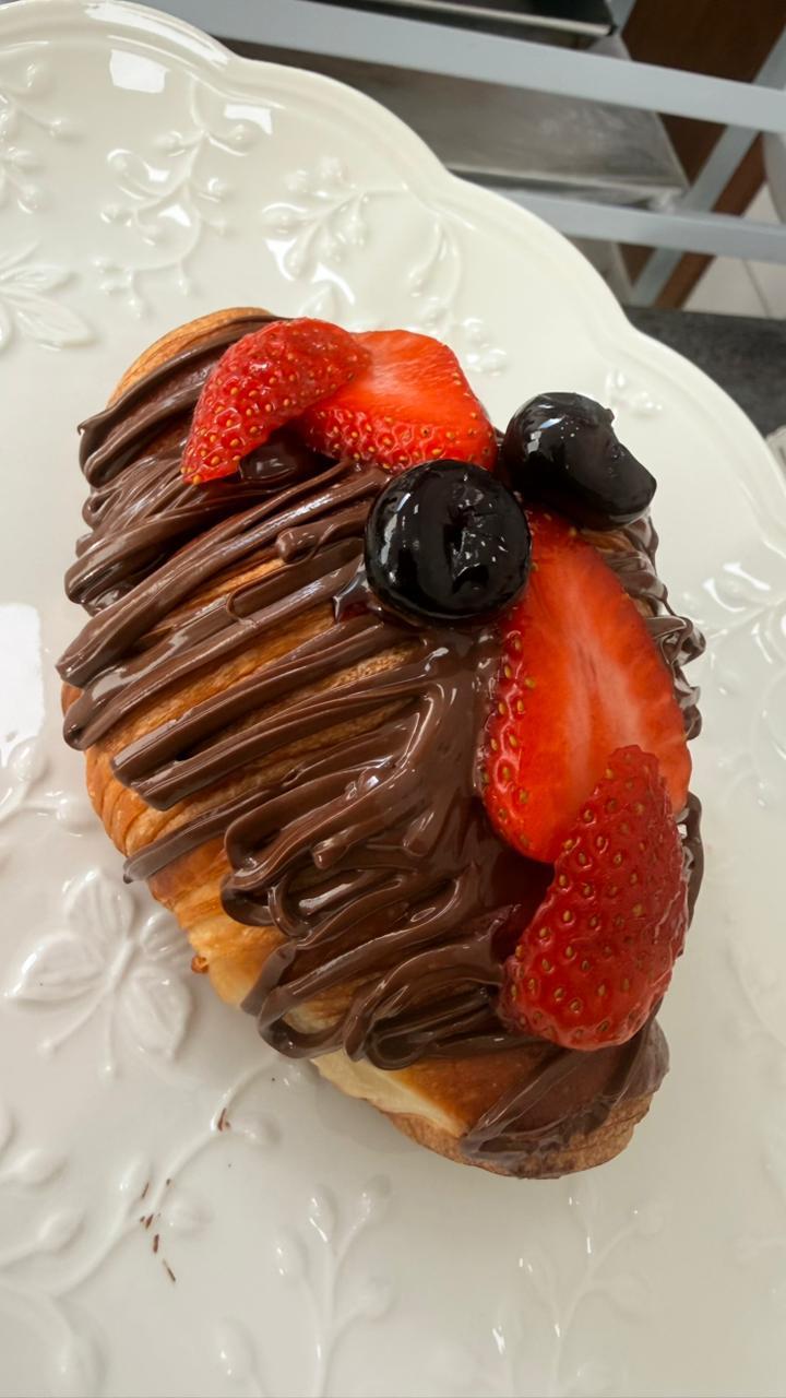 Croissant de Nutella com Morango