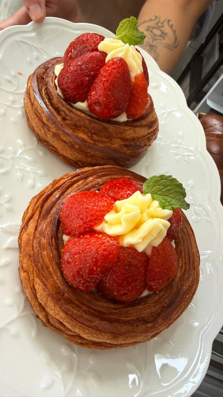 Torta Folhada de Morango